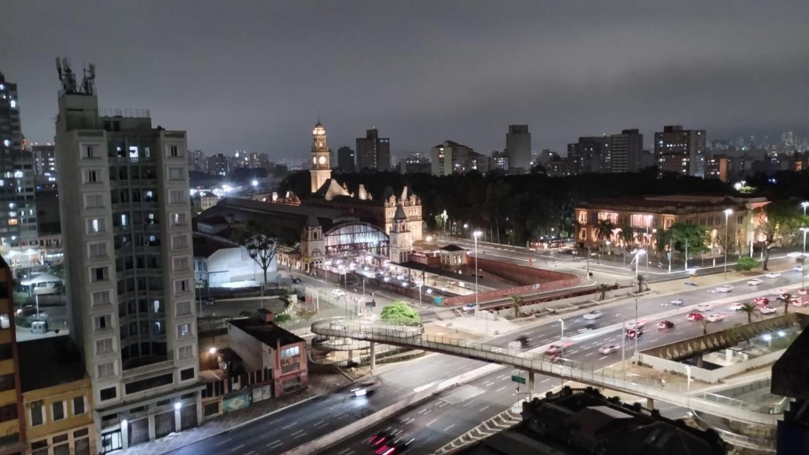 Studio Lindo; No Centro Em Frente Ao Metro! ساو باولو المظهر الخارجي الصورة